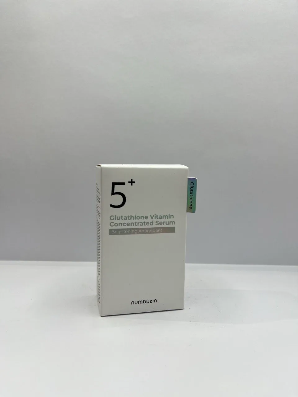 سرم روشن‌کننده و ضدلک نامبوزین شماره ۵